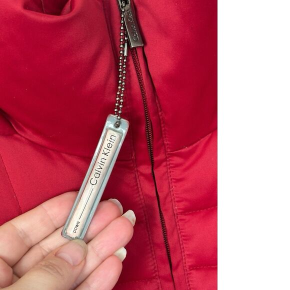 Calvin Klein Women’s Quilted Duck Down Red Hooded Jacket Size Medium - Picture 12 of 12